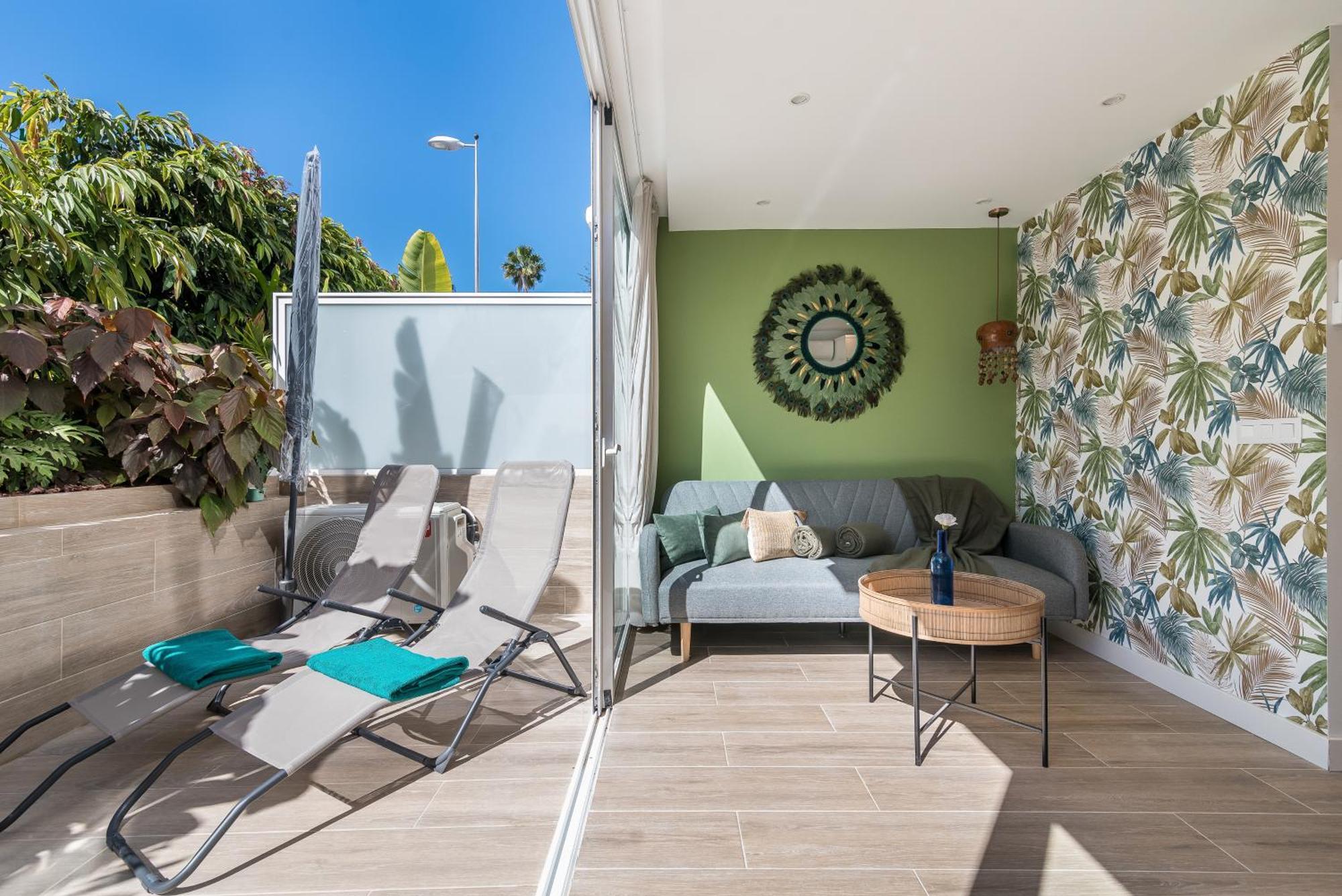 Home2Book Stylish Tropical Apt Terrace & Pool มาสปาโลมาส ภายนอก รูปภาพ